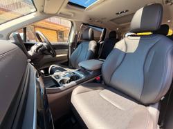 2025 Kia Carnival GT-Line HEV