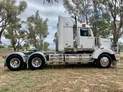 2021 Western Star 4800 Series 4800 FXB White