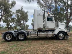 2021 Western Star 4800 Series 4800 FXB White