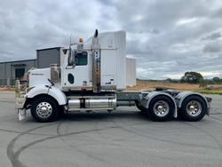 2021 Western Star 4800 Series 4800 FXB White