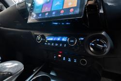 2019 Toyota Hilux Rugged X GUN126R 4X4 Dual Range Glacier White