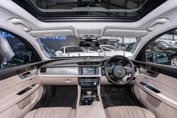2016 Jaguar XF 25t Portfolio X260 MY16 Dark Sapphire