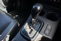 2020 Toyota Hilux Rogue GUN126R 4X4 Dual Range Crystal Pearl