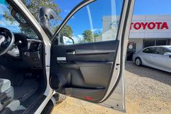 2020 Toyota Hilux Rogue GUN126R 4X4 Dual Range Crystal Pearl