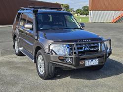 2014 Mitsubishi Pajero VR-X