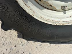 1995 New Holland 8870 4Wd Tractor