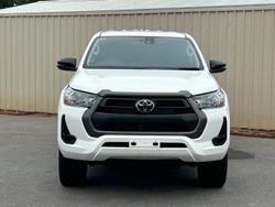 2022 Toyota Hilux SR