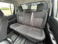 2022 Toyota Hilux SR