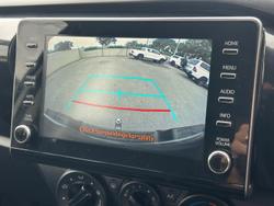 2022 Toyota Hilux SR