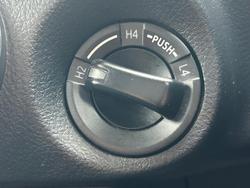 2022 Toyota Hilux SR