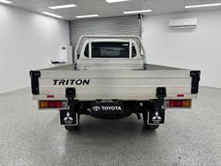 2021 Mitsubishi Triton GLX MR MY21 4x2 White