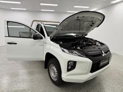 2021 Mitsubishi Triton GLX MR MY21 4x2 White