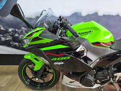 2022 Kawasaki NINJA 400 SE