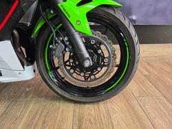 2022 Kawasaki NINJA 400 SE