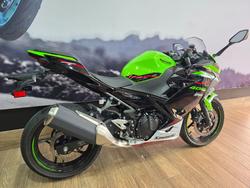 2022 Kawasaki NINJA 400 SE