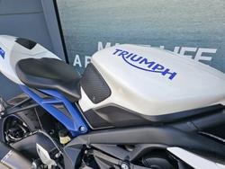 2015 Triumph DAYTONA 675 White