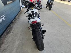 2015 Triumph DAYTONA 675 White