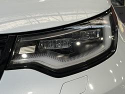 2023 Land Rover Discovery D300 R-Dynamic SE