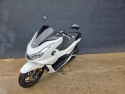 2023 Honda PCX125 WHITE