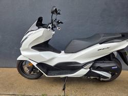 2023 Honda PCX125 WHITE