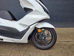 2023 Honda PCX125 WHITE