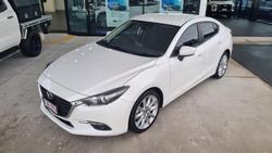 2017 Mazda 3 SP25