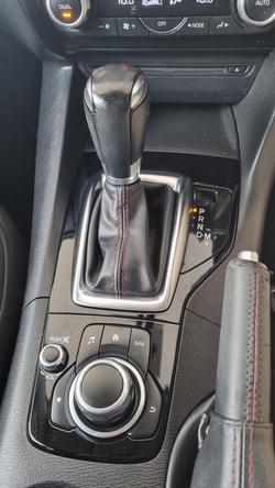 2015 Mazda 3 SP25