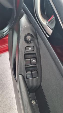 2015 Mazda 3 SP25