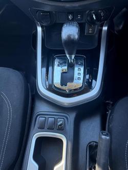2017 Nissan Navara SL
