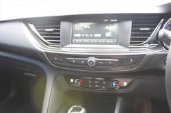 2017 Holden Commodore RS