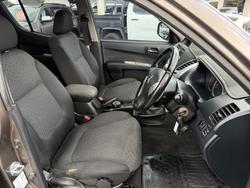 2015 Mitsubishi Triton