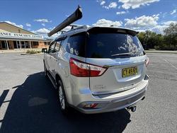 2017 Isuzu MU-X LS-T