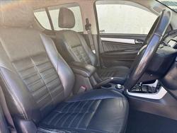 2017 Isuzu MU-X LS-T