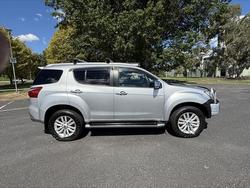 2017 Isuzu MU-X LS-T