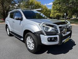 2017 Isuzu MU-X LS-T