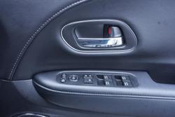 2017 Honda HR-V VTi-L