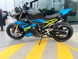 2025 BMW S 1000 R Race