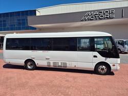 2009 Fuso Rosa 25 seat AUTO Deluxe Bus