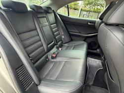 2014 Lexus IS 300h Luxury AVE30R Titanium Silver