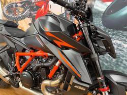 2025 Ktm 1390 SUPER DUKE R BLUE