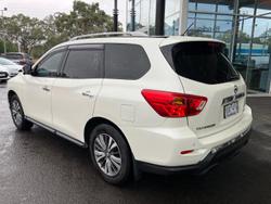 2018 Nissan Pathfinder ST-L