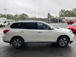 2018 Nissan Pathfinder ST-L