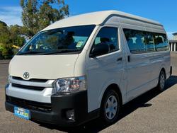 2005 Toyota Hiace Commuter TRH223R French Vanilla
