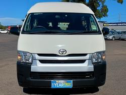 2005 Toyota Hiace Commuter TRH223R French Vanilla