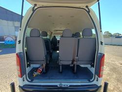 2005 Toyota Hiace Commuter TRH223R French Vanilla