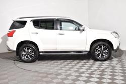 2020 Isuzu MU-X LS-T