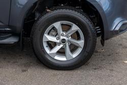 2024 Isuzu MU-X LS-M