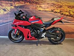2025 Honda CBR650R E-Clutch CBR 650 Red