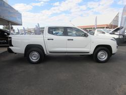 2026 Nissan Navara SL