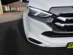 2022 Isuzu MU-X LS-T